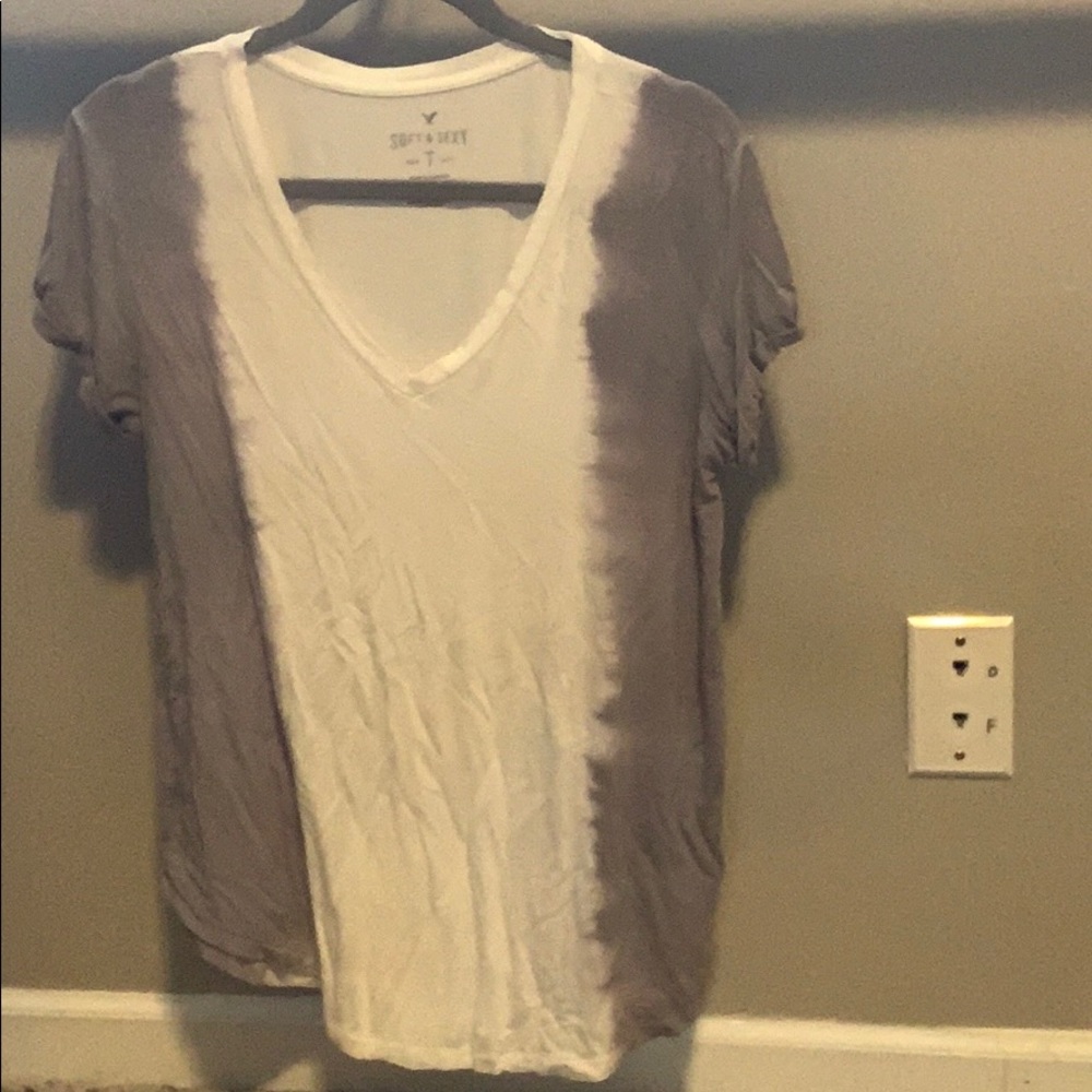 Soft and sexy whit and purple tee